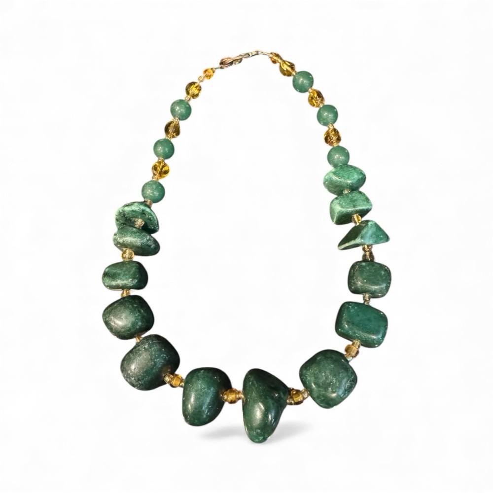 Elegant Green and Gold Beaded Necklace